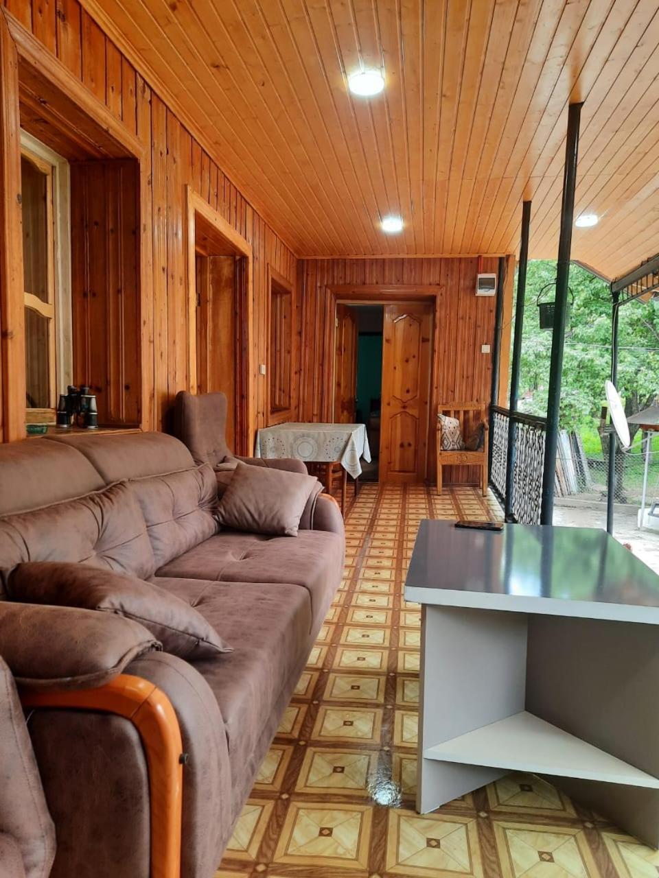 guesthouse MEGI Mestia Extérieur photo